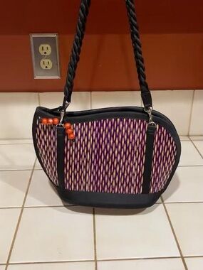 Kiri Wave Handcrafted Medium Shoulder Bag